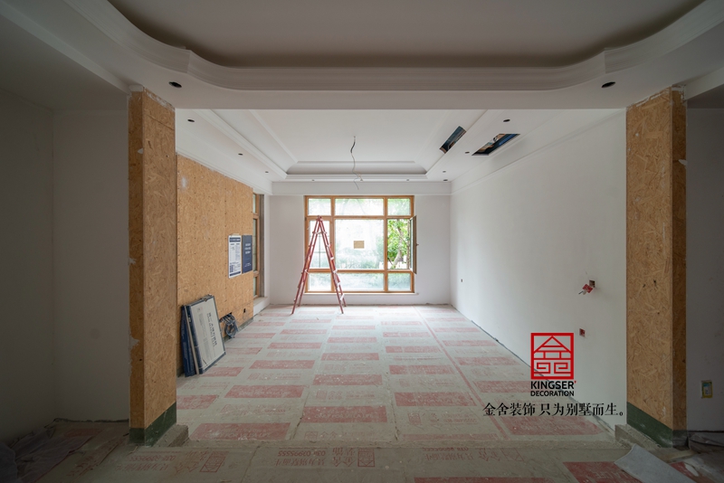 石家莊原河名墅別墅裝修施工現場(chǎng)