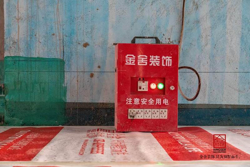 西山林語(yǔ)別墅裝修水電階段施工現場(chǎng)